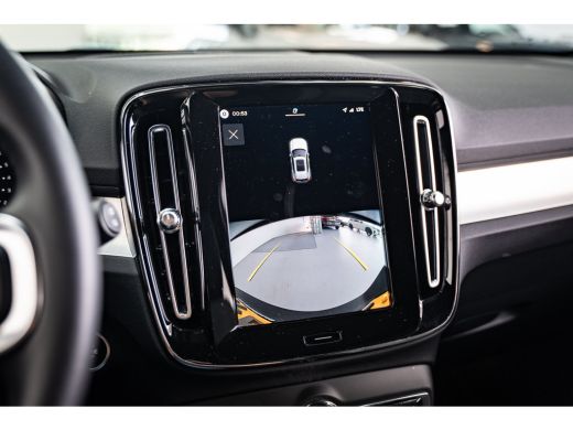 Volvo  XC40 B4 197PK Plus Dark | Trekhaak | Getint Glas | All-Season | Geheugen | Elek Stoelen | 19'' ActivLease financial lease