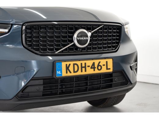 Volvo  XC40 B4 197PK Plus Dark | Trekhaak | Getint Glas | All-Season | Geheugen | Elek Stoelen | 19'' ActivLease financial lease