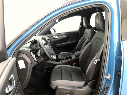 Volvo  XC40 Recharge Ultimate 70 kWh | Panoramadak | Trekhaak | SoH 95% | BLIS | Elektrische Stoelen | Adapti... ActivLease financial lease