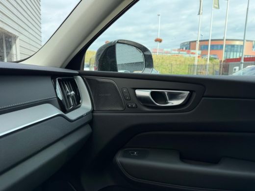 Volvo  XC60 T6 350PK Ultra Dark | 360 | Trekhaak | Panoramadak | Geheugen | Adap Cruise | 20'' ActivLease financial lease