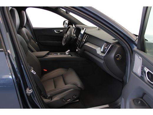 Volvo  XC60 T8 405PK Ultra Black Edition Exec | Full option! | Luchtvering | 360 | Geheugen | Massage ActivLease financial lease