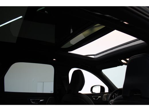 Volvo  XC60 T8 405PK Ultra Black Edition Exec | Full option! | Luchtvering | 360 | Geheugen | Massage ActivLease financial lease