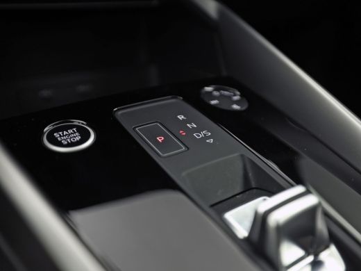 Audi A3 Sportback 30 TFSI S-Line Automaat (2X S-LINE, APPLE CARPLAY, STOELVERWARMING, PLAT S-LINE SPORTST... ActivLease financial lease