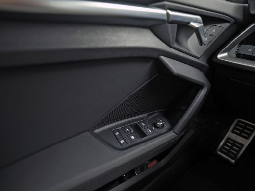 Audi A3 Sportback 30 TFSI S-Line Automaat (2X S-LINE, APPLE CARPLAY, STOELVERWARMING, PLAT S-LINE SPORTST... ActivLease financial lease