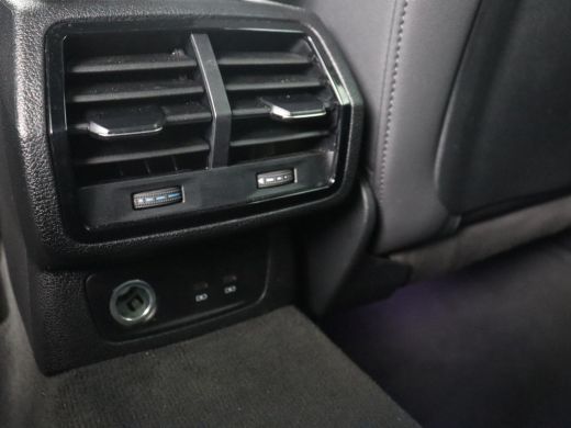 Audi Q3 | Leder | Virtual Dashboard | Carplay | Stoelverwarming | Climate control | Cruise control | Came... ActivLease financial lease