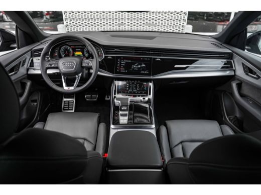 Audi Q8 55 TFSI e quattro Pro Line | Panoramadak | Trekhaak | HUD | Bang & Olufsen | Nachtzichtassistent ... ActivLease financial lease
