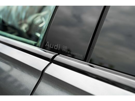 Audi Q8 55 TFSI e quattro Pro Line | Panoramadak | Trekhaak | HUD | Bang & Olufsen | Nachtzichtassistent ... ActivLease financial lease