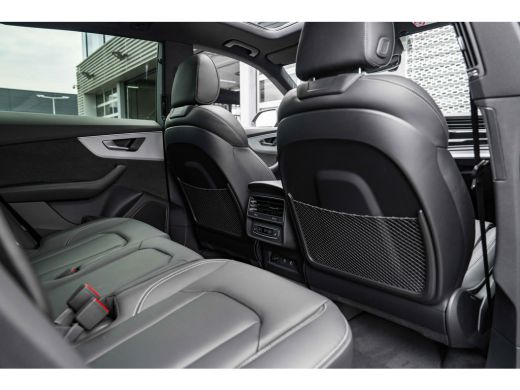 Audi Q8 55 TFSI e quattro Pro Line | Panoramadak | Trekhaak | HUD | Bang & Olufsen | Nachtzichtassistent ... ActivLease financial lease