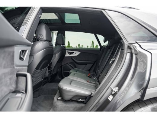 Audi Q8 55 TFSI e quattro Pro Line | Panoramadak | Trekhaak | HUD | Bang & Olufsen | Nachtzichtassistent ... ActivLease financial lease