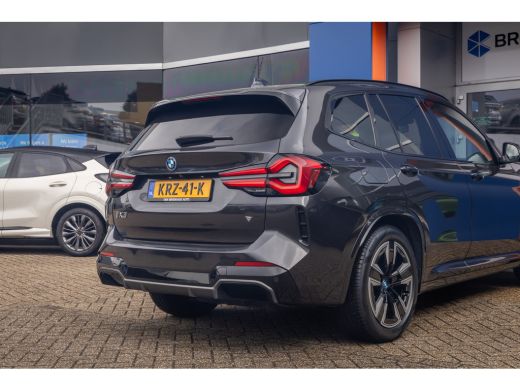 BMW iX3 Executive 80 kWh | Pano | Elek. Stoelen met Memory | Elek. achterklep | Apple Carplay | Achteruit... ActivLease financial lease