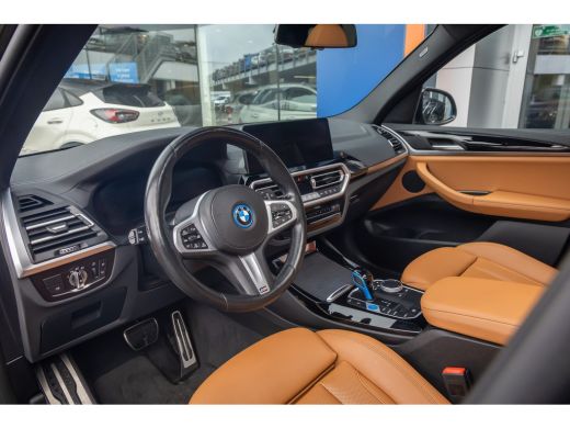 BMW iX3 Executive 80 kWh | Pano | Elek. Stoelen met Memory | Elek. achterklep | Apple Carplay | Achteruit... ActivLease financial lease