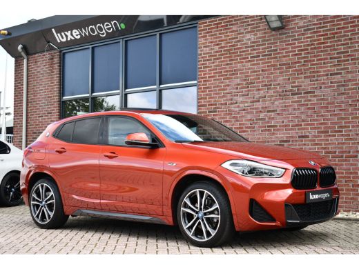 BMW X2 xDrive25e M-Sport | Pano | HUD | Sunset orange | 19 inch | Camera ActivLease financial lease
