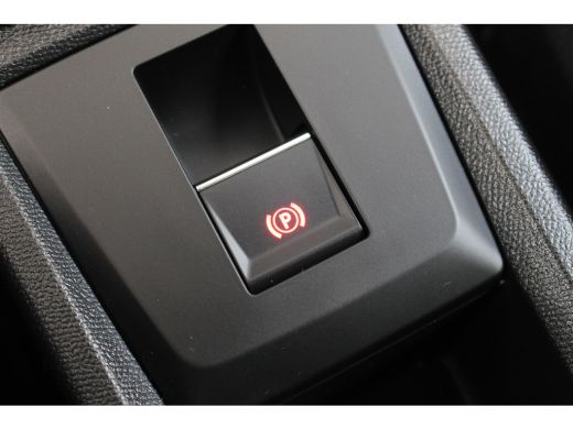 Citroën &euml;-C3 Business 113pk Comfort Range 44 kWh | Airco | Comfort St. | Cruise C. | LED | Navigatie | PDC | A... ActivLease financial lease