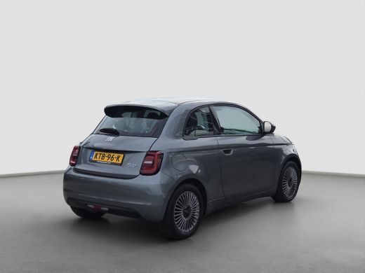 Fiat 500 Icon 42 kWh SOH 94,12% | Camera | Full map navigatie | Carplay/android auto | 16 inch lmv | ActivLease financial lease