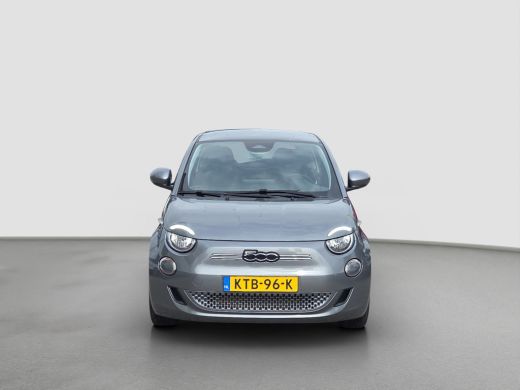 Fiat 500 Icon 42 kWh SOH 94,12% | Camera | Full map navigatie | Carplay/android auto | 16 inch lmv | ActivLease financial lease