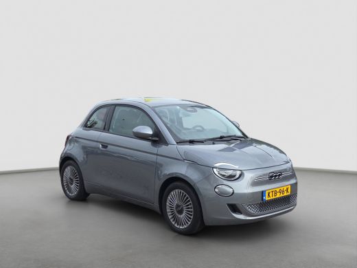 Fiat 500 Icon 42 kWh SOH 94,12% | Camera | Full map navigatie | Carplay/android auto | 16 inch lmv | ActivLease financial lease