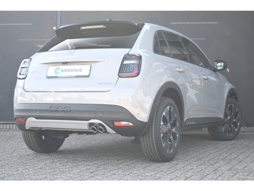 Fiat 600 1.2 Hybrid La Prima 145pk VOORRAAD-ACTIE! 8 Jaar Garantie! | Vol-Leder | Adaptive Cruise | Stoelv... ActivLease financial lease