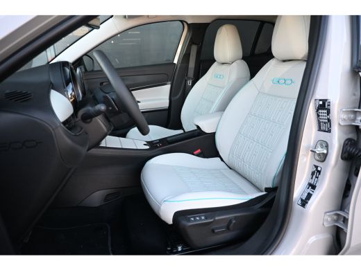 Fiat 600 1.2 Hybrid La Prima 145pk VOORRAAD-ACTIE! 8 Jaar Garantie! | Vol-Leder | Adaptive Cruise | Stoelv... ActivLease financial lease