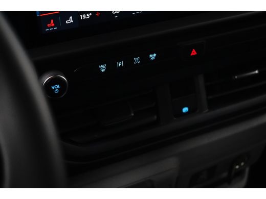 Ford E-Transit Custom E-Transit Custom 340 L2H1 Limited Apple carplay en Android auto | Full Led | 3 - Zitplaatsen | ActivLease financial lease