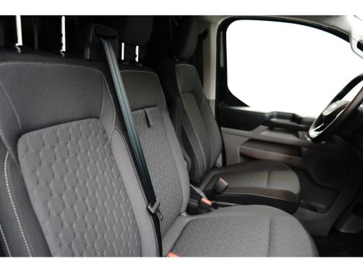 Ford E-Transit Custom E-Transit Custom 340 L2H1 Limited Apple carplay en Android auto | Full Led | 3 - Zitplaatsen | ActivLease financial lease