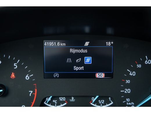 Ford Fiesta 1.0 EcoBoost Hybrid Titanium Cruise control | Parkeensensoren achter | Hill hold asist | Apple Ca... ActivLease financial lease