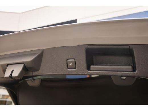 Ford Kuga 2.5 PHEV ST-Line | Adaptive cruise control | | Cruise control adaptief met Stop&Go en stuurhulp ActivLease financial lease