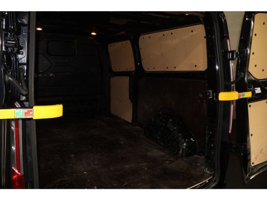 Ford Transit Custom 2.0 TDCI L2 H1 Limited Automaat Airco Camera ActivLease financial lease