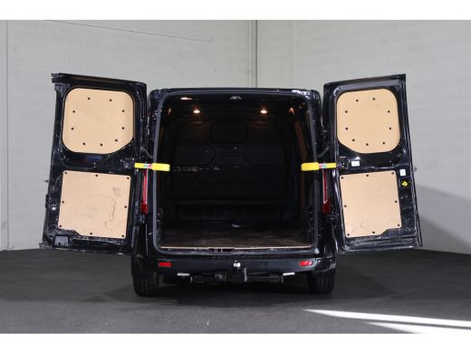 Ford Transit Custom 2.0 TDCI L2 H1 Limited Automaat Airco Camera ActivLease financial lease