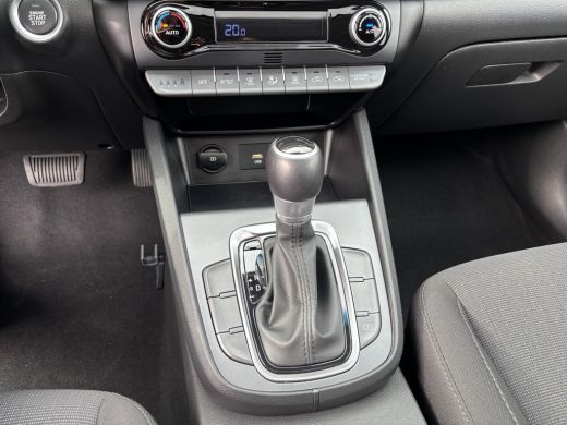 Hyundai Kona 1.6 GDI HEV Fashion Sky | SChuif- kanteldak | Trekhaak | Head-up display | Adaptieve cruise contr... ActivLease financial lease