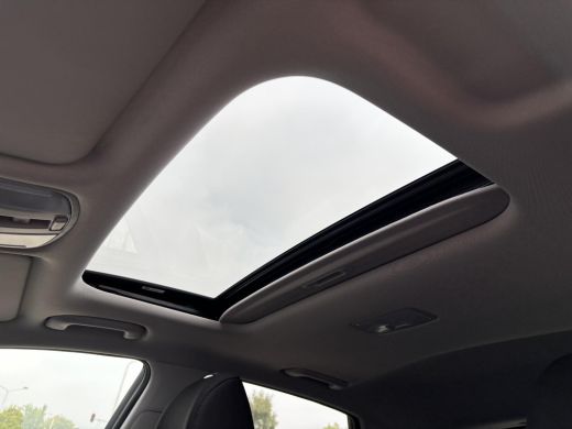 Hyundai Kona 1.6 GDI HEV Fashion Sky | SChuif- kanteldak | Trekhaak | Head-up display | Adaptieve cruise contr... ActivLease financial lease