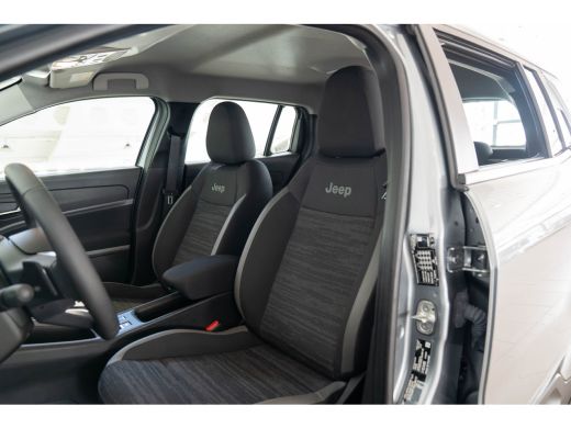 Jeep Avenger 1.2 e-Hybrid Longitude | Adaptive Cruise Controle | Navigatie | Parkeersensoren | Apple Carplay &... ActivLease financial lease
