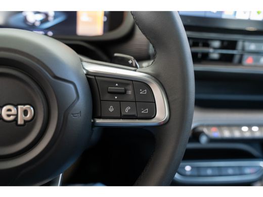 Jeep Avenger 1.2 e-Hybrid Longitude | Adaptive Cruise Controle | Navigatie | Parkeersensoren | Apple Carplay &... ActivLease financial lease