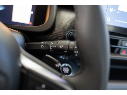 Jeep Avenger 1.2 e-Hybrid Longitude | Adaptive Cruise Controle | Navigatie | Parkeersensoren | LED | Apple Car... ActivLease financial lease