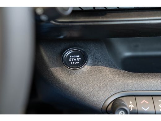 Jeep Avenger 1.2 e-Hybrid Longitude | Adaptive Cruise Controle | Navigatie | Parkeersensoren | LED | Apple Car... ActivLease financial lease