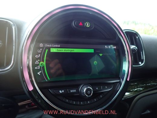 Mini Countryman 2.0 Cooper S KEYLESS / HEAD-UP / SCHUIF-KANTELDAK / CARPLAY ActivLease financial lease