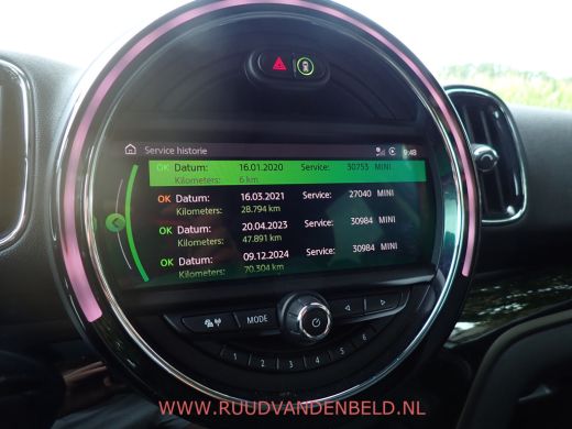 Mini Countryman 2.0 Cooper S KEYLESS / HEAD-UP / SCHUIF-KANTELDAK / CARPLAY ActivLease financial lease