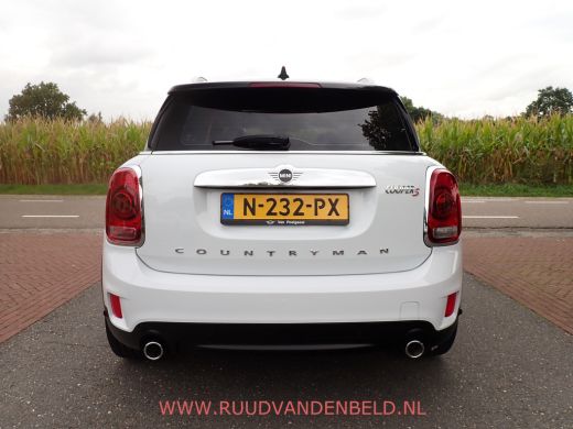 Mini Countryman 2.0 Cooper S KEYLESS / HEAD-UP / SCHUIF-KANTELDAK / CARPLAY ActivLease financial lease