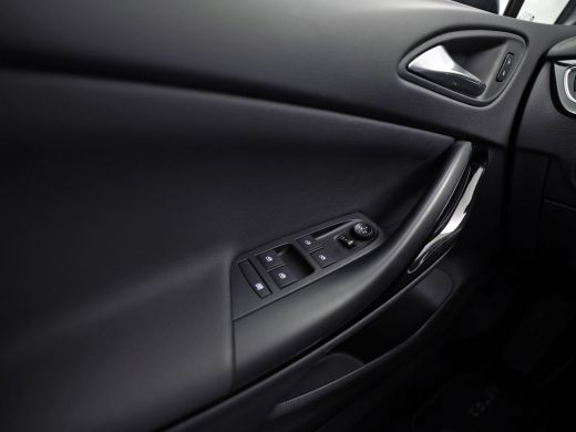 Opel Astra Sports Tourer 1.4 Ultimate 145Pk Automaat (VIRTUAL COCKPIT, APPLE CARPLAY, GROOT NAVI, LEDER/ALCA... ActivLease financial lease