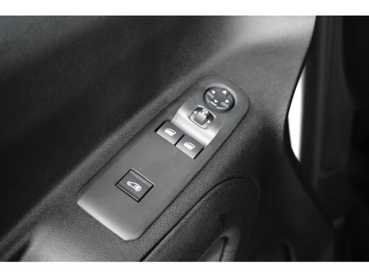 Opel Combo 1.5 BlueHDi 100 S&S L1 3-Zits | Navigatie | Airco | Cruise | Houten Vloer | Digitaal Dashboard | ... ActivLease financial lease