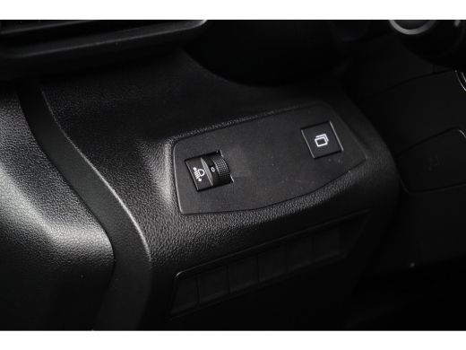 Opel Combo 1.5 BlueHDi 100 S&S L1 3-Zits | Navigatie | Airco | Cruise | Houten Vloer | Digitaal Dashboard | ... ActivLease financial lease