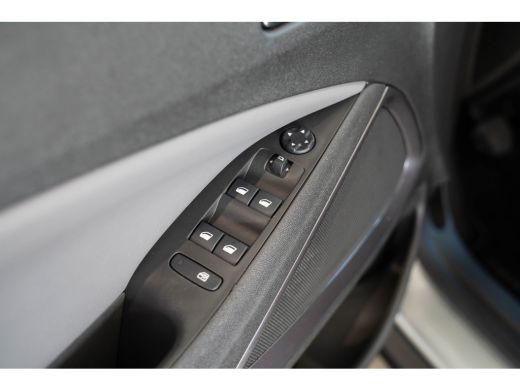Opel Crossland X 1.2 Turbo 110PK Innovation | Climate Controle | Navigatie | Parkeersensoren | Apple Carplay & And... ActivLease financial lease