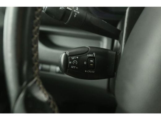 Opel Vivaro 2.0D L3H1 | Clima | Cruise | Carplay | 3 Zits | Parkeersens. | Stoelverwarming ActivLease financial lease