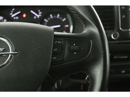 Opel Vivaro 2.0D L3H1 | Clima | Cruise | Carplay | 3 Zits | Parkeersens. | Stoelverwarming ActivLease financial lease