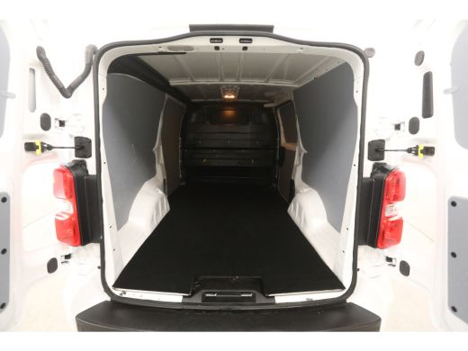 Opel Vivaro 2.0D L3H1 | Clima | Cruise | Carplay | 3 Zits | Parkeersens. | Stoelverwarming ActivLease financial lease