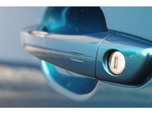 Peugeot 2008 1.2 Hybrid 145 Allure | Adap. Cruise C. | Climate C. | CarPlay | PDC V&A | Half Leder | Navigatie... ActivLease financial lease