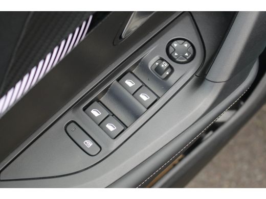 Peugeot 2008 1.2 Hybrid 145 Allure | Adap. Cruise C. | Climate C. | CarPlay | PDC V&A | Half Leder | Navigatie... ActivLease financial lease