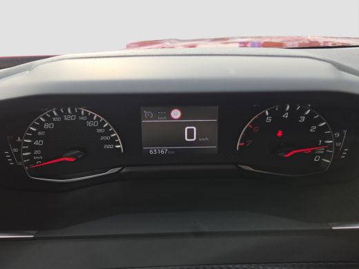 Peugeot 2008 1.2 PureTech Active Pack Trekhaak | Camera | Stoelverwarming | Full map navigatie | Carplay/andro... ActivLease financial lease