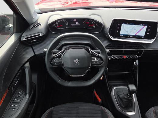 Peugeot 2008 1.2 PureTech Active Pack Trekhaak | Camera | Stoelverwarming | Full map navigatie | Carplay/andro... ActivLease financial lease