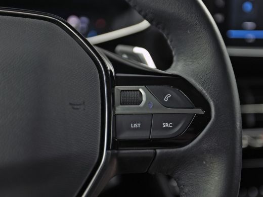 Peugeot 2008 1.2 PureTech Allure Sport Automaat (VIRTUAL COCKPIT, APPLE CARPLAY, STOELVERWARMING, LEDER, SPORT... ActivLease financial lease