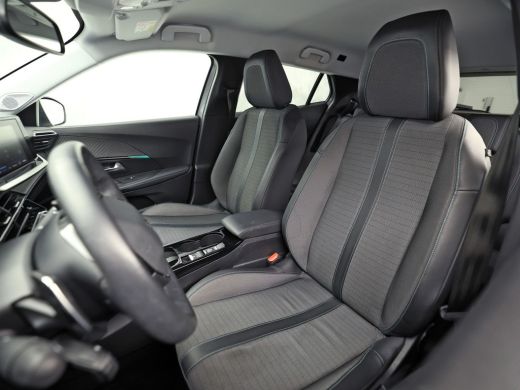 Peugeot 2008 1.2 PureTech Allure Sport Automaat (VIRTUAL COCKPIT, APPLE CARPLAY, STOELVERWARMING, LEDER, SPORT... ActivLease financial lease